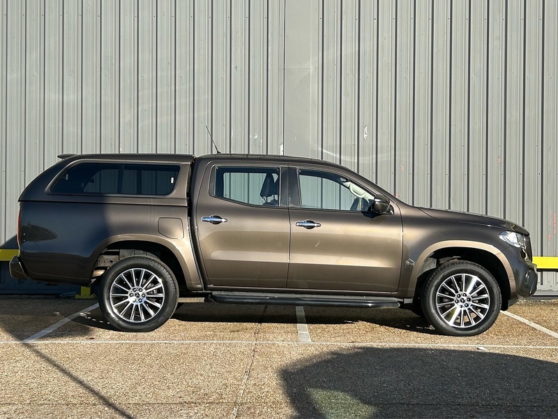 Mercedes-Benz 2.3 CDI Progressive Pickup Double Cab 4dr Diesel Auto 4MATIC Euro 6 (190 ps)