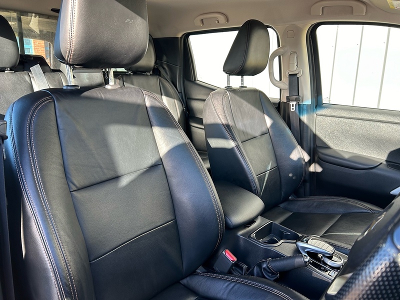 Mercedes-Benz 2.3 CDI Progressive Pickup Double Cab 4dr Diesel Auto 4MATIC Euro 6 (190 ps)