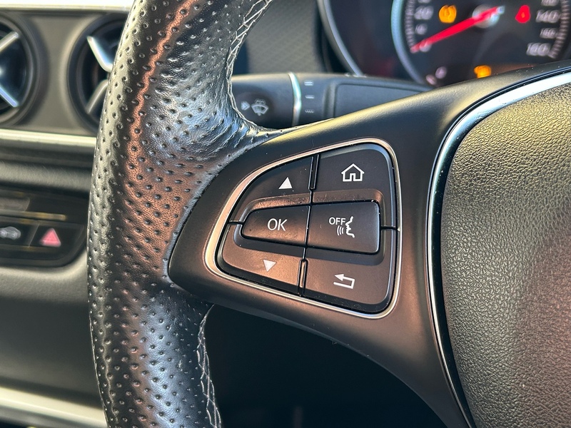 Mercedes-Benz 2.3 CDI Progressive Pickup Double Cab 4dr Diesel Auto 4MATIC Euro 6 (190 ps)