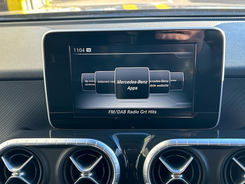 Mercedes-Benz 2.3 CDI Progressive Pickup Double Cab 4dr Diesel Auto 4MATIC Euro 6 (190 ps)