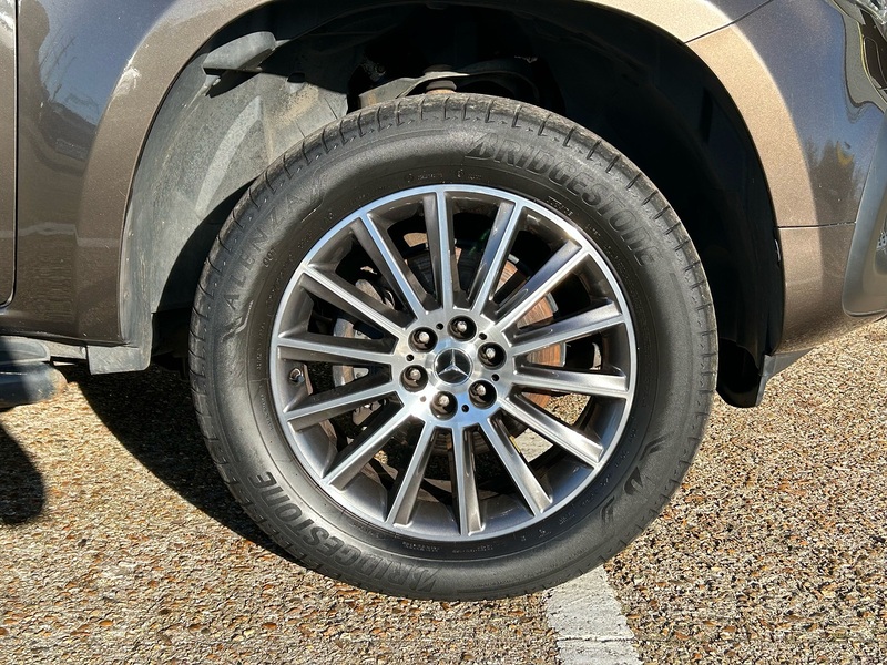 Mercedes-Benz 2.3 CDI Progressive Pickup Double Cab 4dr Diesel Auto 4MATIC Euro 6 (190 ps)