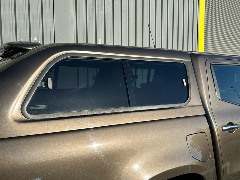 Mercedes-Benz 2.3 CDI Progressive Pickup Double Cab 4dr Diesel Auto 4MATIC Euro 6 (190 ps)