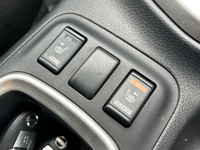 Nissan 2.3 dCi Tekna Pickup Double Cab 4dr Diesel Auto 4WD Euro 6 (190 ps)