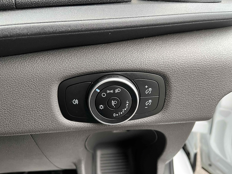 Ford 350 EcoBlue Leader 2.0 2dr Luton Van Manual Diesel