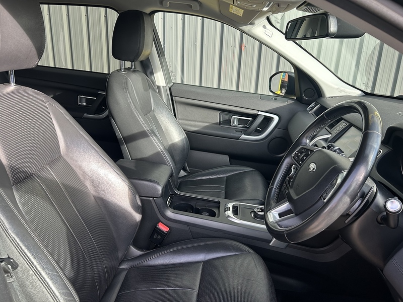 Land Rover 2.0 TD4 HSE Black SUV 5dr Diesel Auto 4WD Euro 6 (s/s) (180 ps)