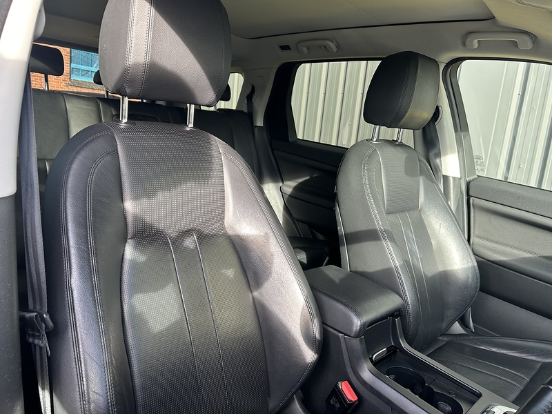 Land Rover 2.0 TD4 HSE Black SUV 5dr Diesel Auto 4WD Euro 6 (s/s) (180 ps)