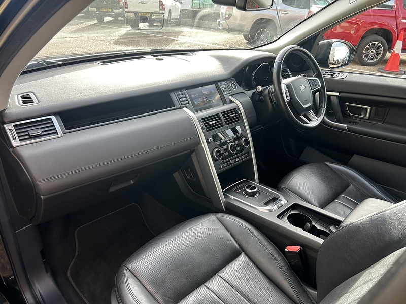 Land Rover 2.0 TD4 HSE Black SUV 5dr Diesel Auto 4WD Euro 6 (s/s) (180 ps)