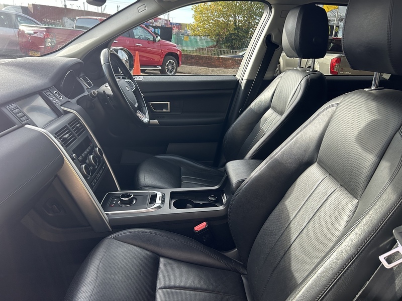 Land Rover 2.0 TD4 HSE Black SUV 5dr Diesel Auto 4WD Euro 6 (s/s) (180 ps)