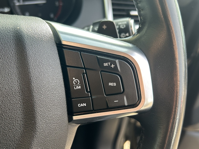 Land Rover 2.0 TD4 HSE Black SUV 5dr Diesel Auto 4WD Euro 6 (s/s) (180 ps)