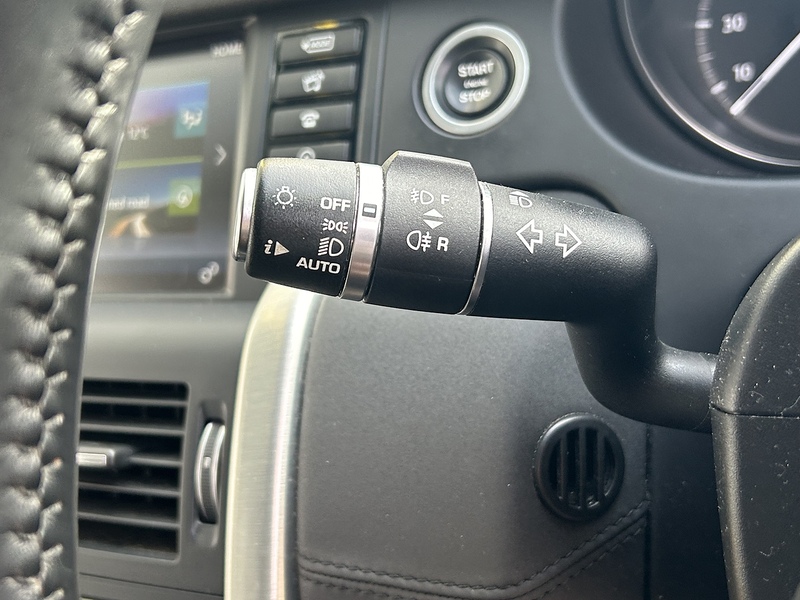 Land Rover 2.0 TD4 HSE Black SUV 5dr Diesel Auto 4WD Euro 6 (s/s) (180 ps)