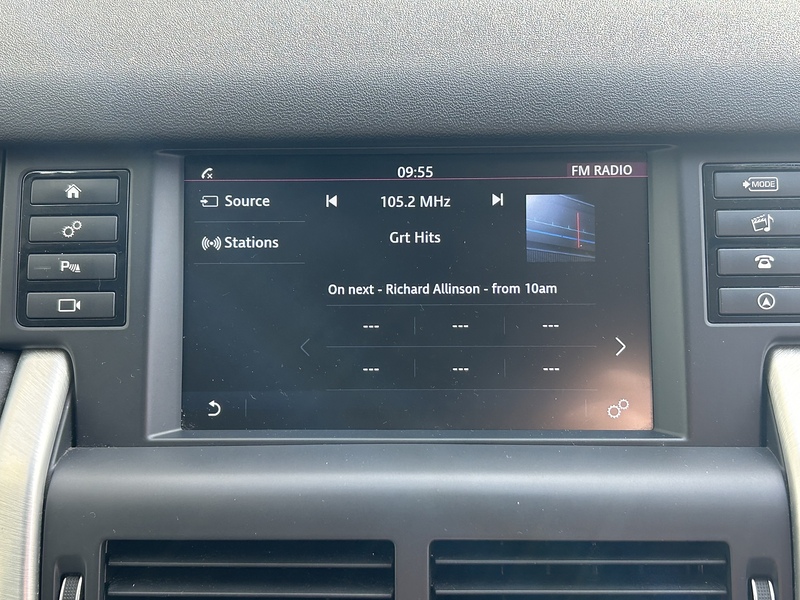 Land Rover 2.0 TD4 HSE Black SUV 5dr Diesel Auto 4WD Euro 6 (s/s) (180 ps)