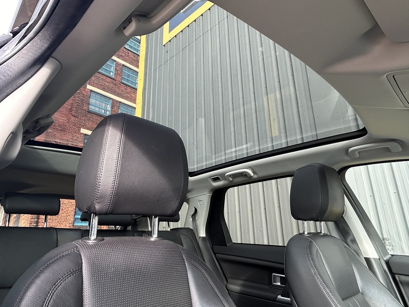 Land Rover 2.0 TD4 HSE Black SUV 5dr Diesel Auto 4WD Euro 6 (s/s) (180 ps)