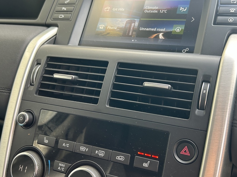 Land Rover 2.0 TD4 HSE Black SUV 5dr Diesel Auto 4WD Euro 6 (s/s) (180 ps)