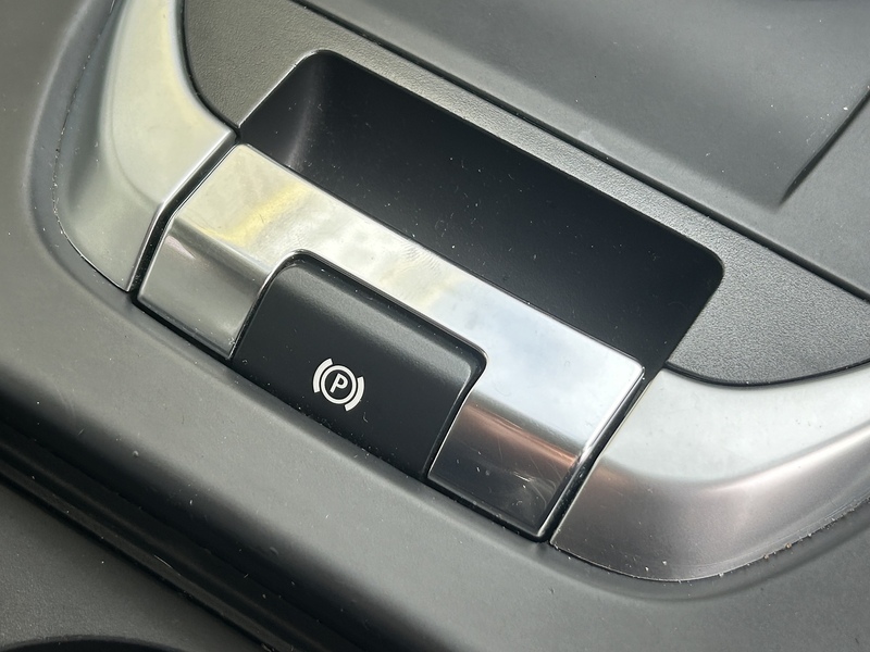 Land Rover 2.0 TD4 HSE Black SUV 5dr Diesel Auto 4WD Euro 6 (s/s) (180 ps)