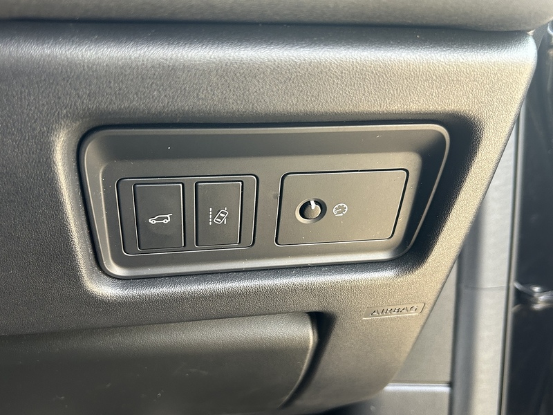 Land Rover 2.0 TD4 HSE Black SUV 5dr Diesel Auto 4WD Euro 6 (s/s) (180 ps)