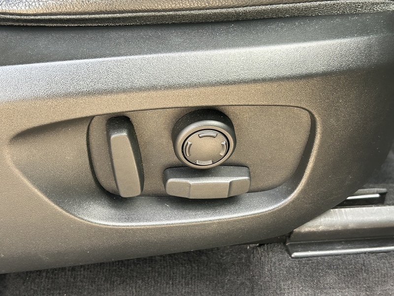 Land Rover 2.0 TD4 HSE Black SUV 5dr Diesel Auto 4WD Euro 6 (s/s) (180 ps)