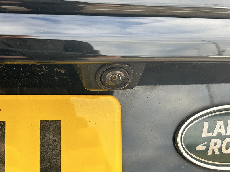 Land Rover 2.0 TD4 HSE Black SUV 5dr Diesel Auto 4WD Euro 6 (s/s) (180 ps)