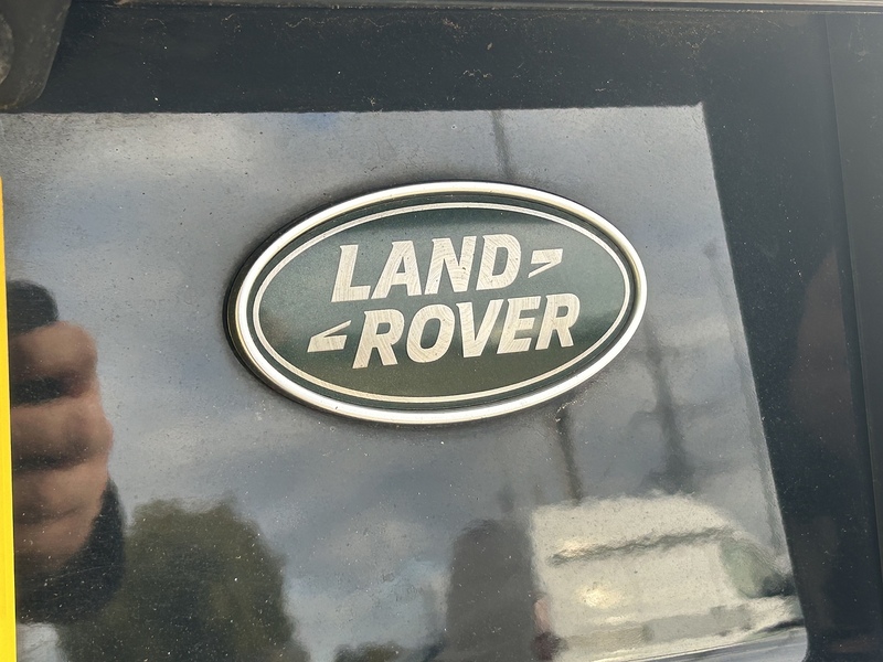 Land Rover 2.0 TD4 HSE Black SUV 5dr Diesel Auto 4WD Euro 6 (s/s) (180 ps)