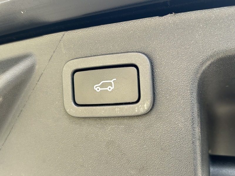 Land Rover 2.0 TD4 HSE Black SUV 5dr Diesel Auto 4WD Euro 6 (s/s) (180 ps)