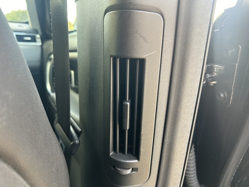 Land Rover 2.0 TD4 HSE Black SUV 5dr Diesel Auto 4WD Euro 6 (s/s) (180 ps)