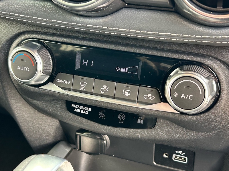 Nissan DIG-T N-Connecta SUV 1.0 Automatic Petrol