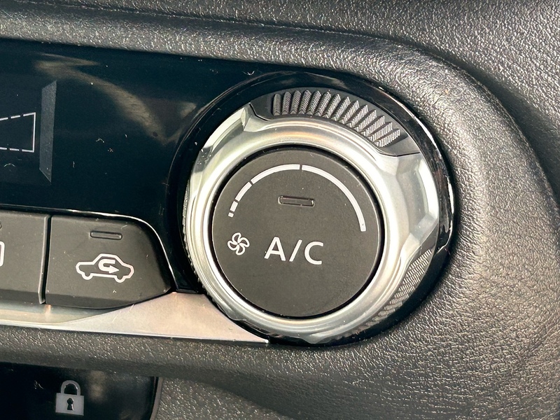 Nissan DIG-T N-Connecta SUV 1.0 Automatic Petrol