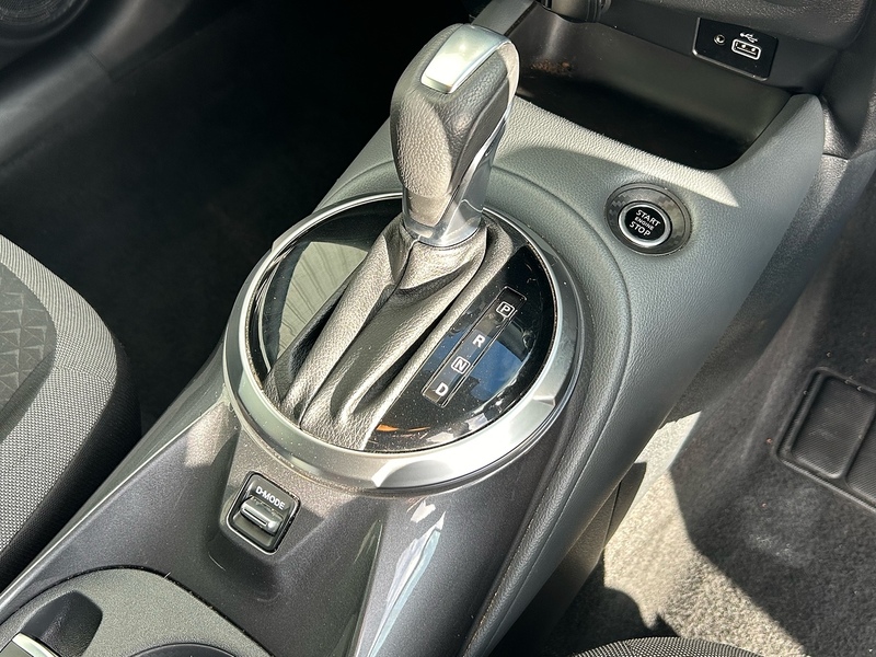 Nissan DIG-T N-Connecta SUV 1.0 Automatic Petrol