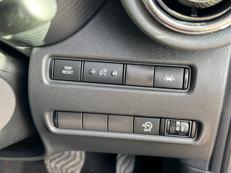 Nissan DIG-T N-Connecta SUV 1.0 Automatic Petrol