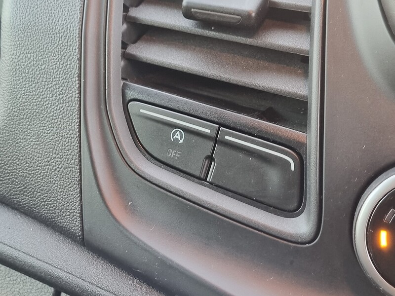 Ford 2.0 350 EcoBlue Leader Luton 2dr Diesel Manual RWD L3 Euro 6 (s/s) (130 ps) 2.0 2dr Luton Van Manual Diesel