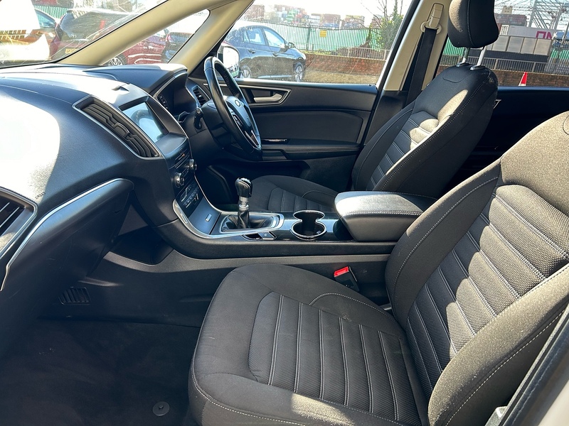 Ford 2.0 TDCi Titanium MPV 5dr Diesel Manual Euro 6 (s/s) (150 ps)