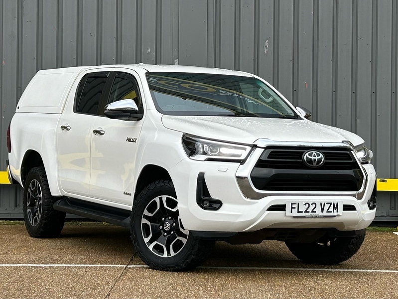 Toyota 2.4 D-4D Invincible Pickup Double Cab 4dr Diesel Manual 4WD Euro 6 (s/s) (150 ps)