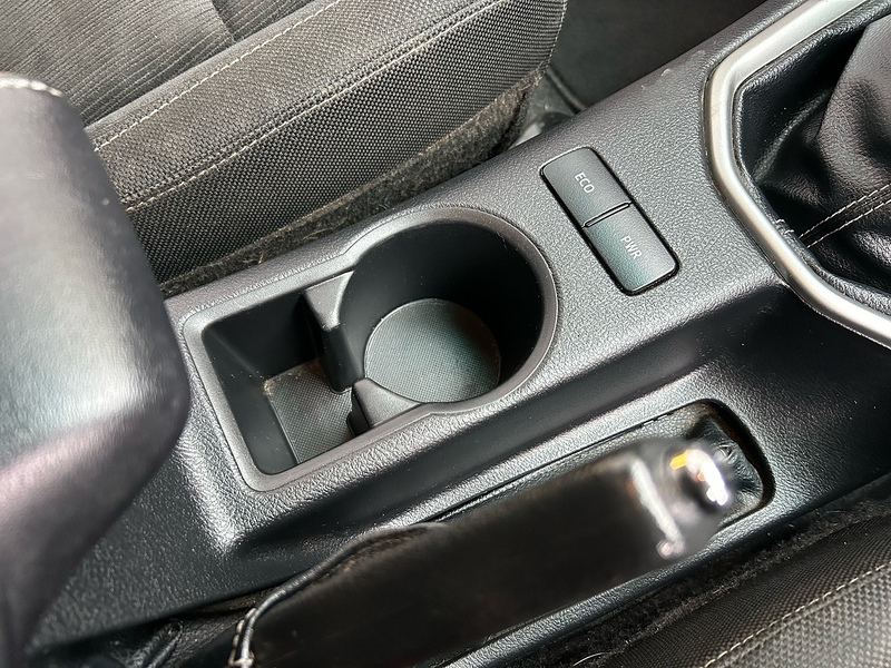 Toyota 2.4 D-4D Invincible Pickup Double Cab 4dr Diesel Manual 4WD Euro 6 (s/s) (150 ps)