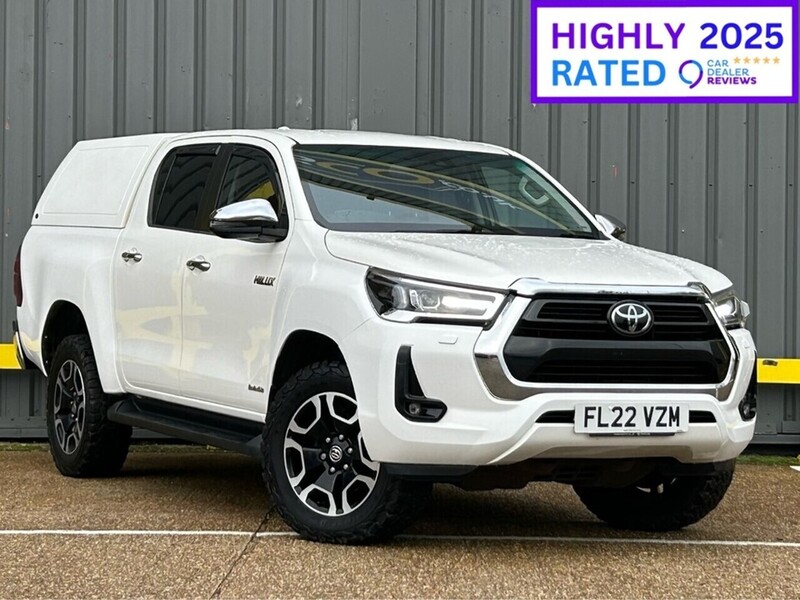 Toyota 2.4 D-4D Invincible Pickup Double Cab 4dr Diesel Manual 4WD Euro 6 (s/s) (150 ps)