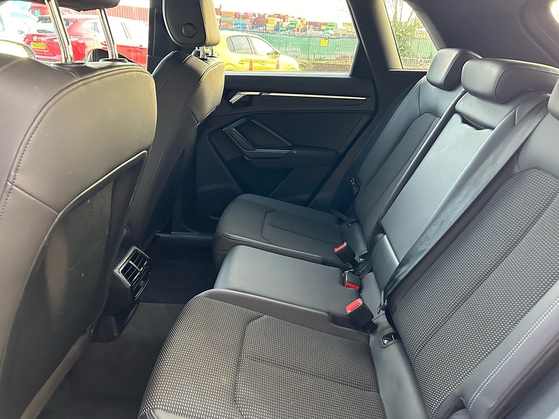 Audi 1.5 TFSI CoD 35 S line SUV 5dr Petrol S Tronic Euro 6 (s/s) (150 ps)