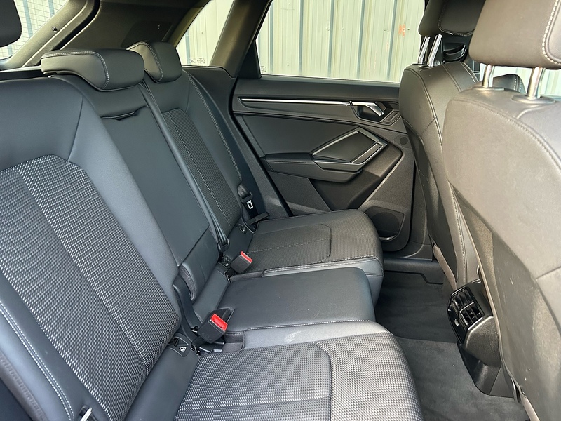 Audi 1.5 TFSI CoD 35 S line SUV 5dr Petrol S Tronic Euro 6 (s/s) (150 ps)