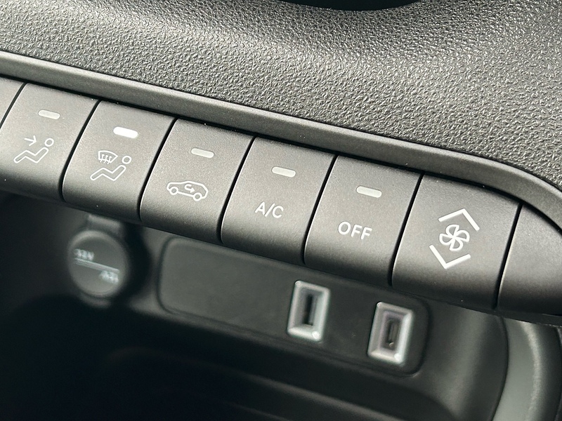 Jeep 1.2 Longitude SUV 5dr Petrol Manual Euro 6 (s/s) (100 ps)