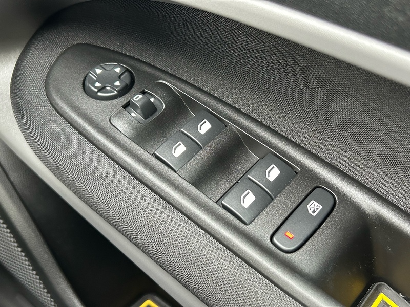 Jeep 1.2 Longitude SUV 5dr Petrol Manual Euro 6 (s/s) (100 ps)