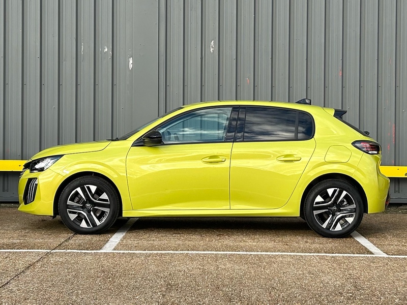 Peugeot 1.2 PureTech Allure Hatchback 5dr Petrol Manual Euro 6 (s/s) (100 ps)