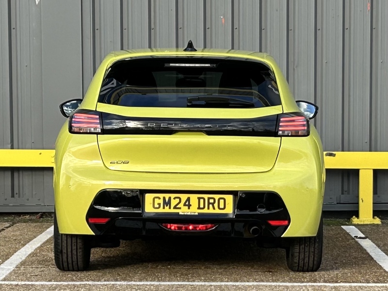 Peugeot 1.2 PureTech Allure Hatchback 5dr Petrol Manual Euro 6 (s/s) (100 ps)