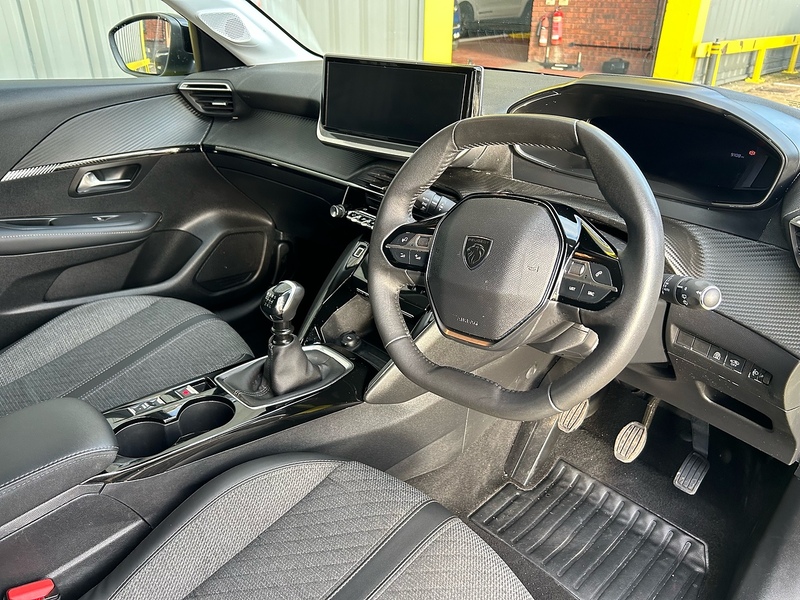 Peugeot 1.2 PureTech Allure Hatchback 5dr Petrol Manual Euro 6 (s/s) (100 ps)