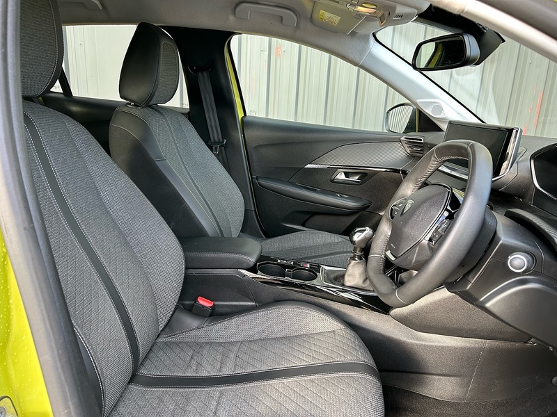 Peugeot 1.2 PureTech Allure Hatchback 5dr Petrol Manual Euro 6 (s/s) (100 ps)