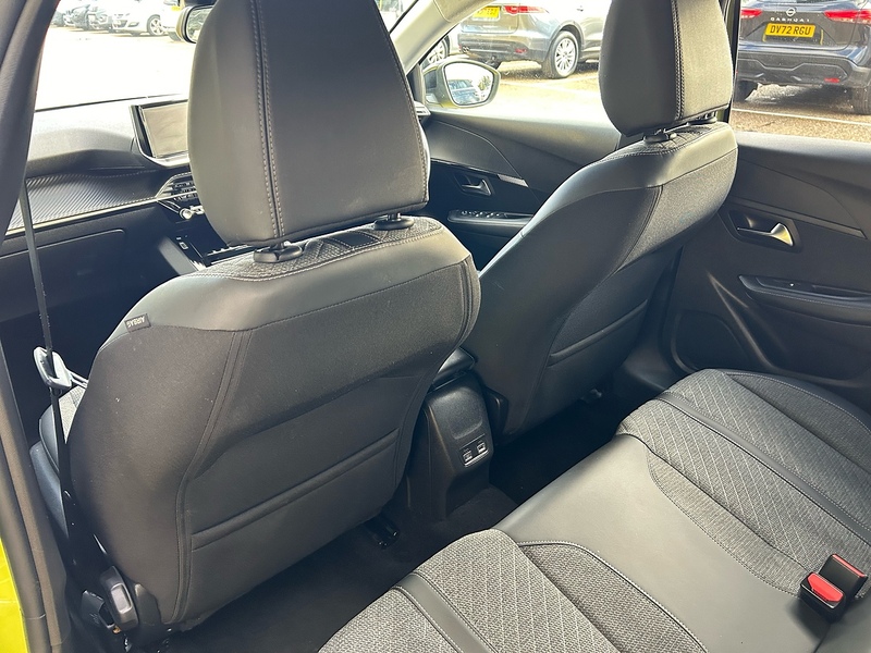 Peugeot 1.2 PureTech Allure Hatchback 5dr Petrol Manual Euro 6 (s/s) (100 ps)