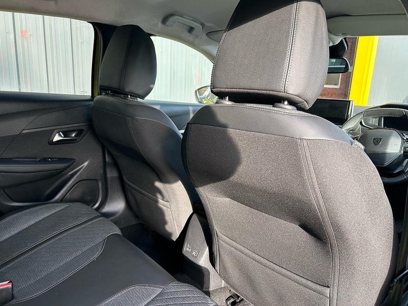 Peugeot 1.2 PureTech Allure Hatchback 5dr Petrol Manual Euro 6 (s/s) (100 ps)