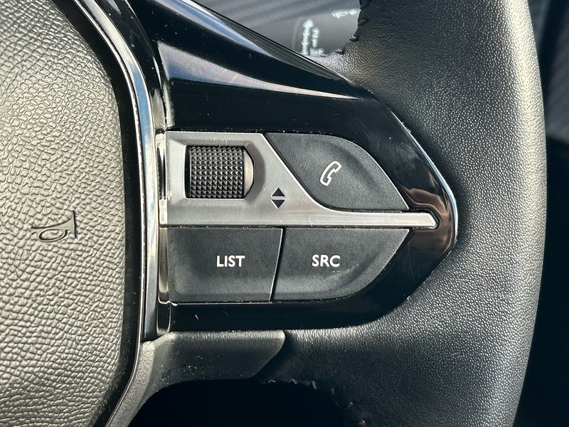 Peugeot 1.2 PureTech Allure Hatchback 5dr Petrol Manual Euro 6 (s/s) (100 ps)