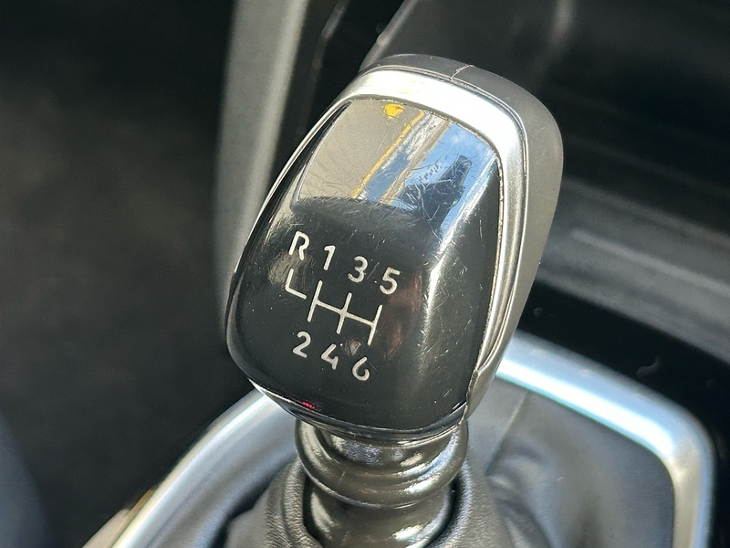 Peugeot 1.2 PureTech Allure Hatchback 5dr Petrol Manual Euro 6 (s/s) (100 ps)