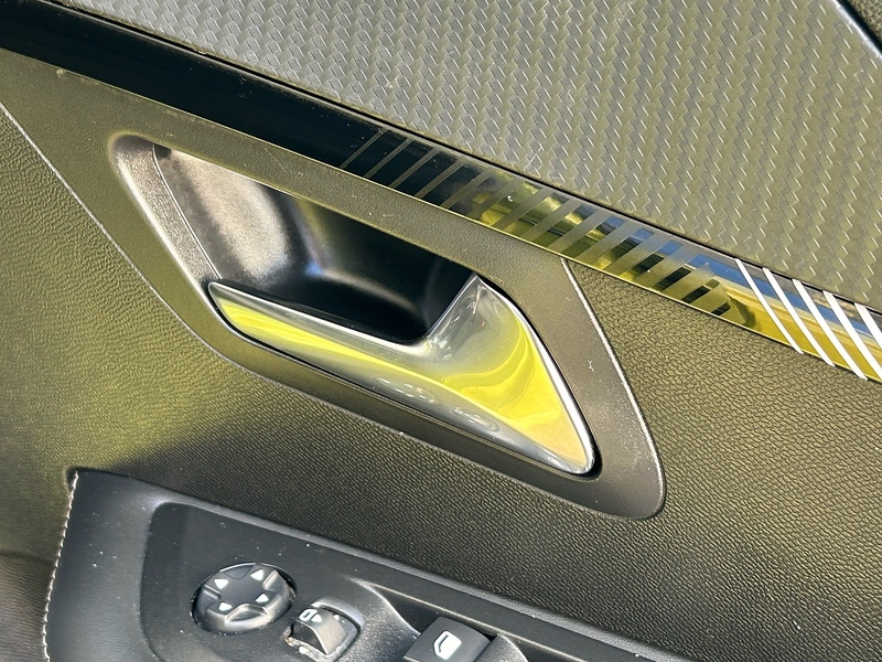 Peugeot 1.2 PureTech Allure Hatchback 5dr Petrol Manual Euro 6 (s/s) (100 ps)