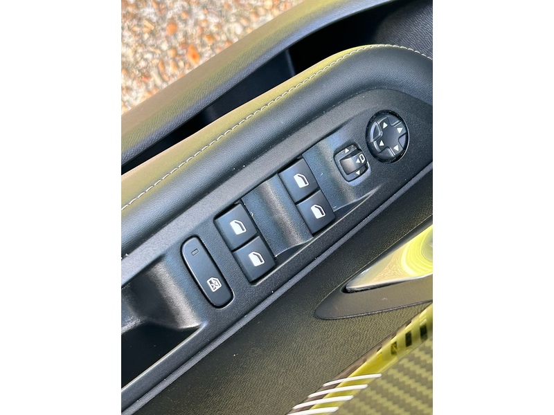 Peugeot 1.2 PureTech Allure Hatchback 5dr Petrol Manual Euro 6 (s/s) (100 ps)