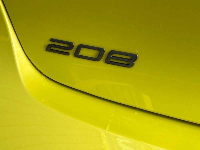 Peugeot 1.2 PureTech Allure Hatchback 5dr Petrol Manual Euro 6 (s/s) (100 ps)