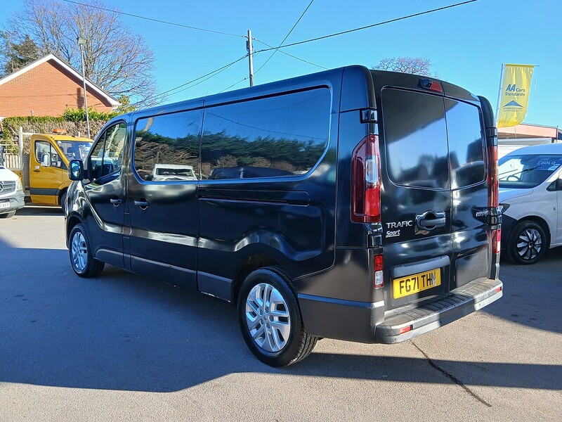 Renault 2.0 dCi ENERGY 30 Sport Panel Van 5dr Diesel Manual LWB Standard Roof Euro 6 (s/s) (145 ps)