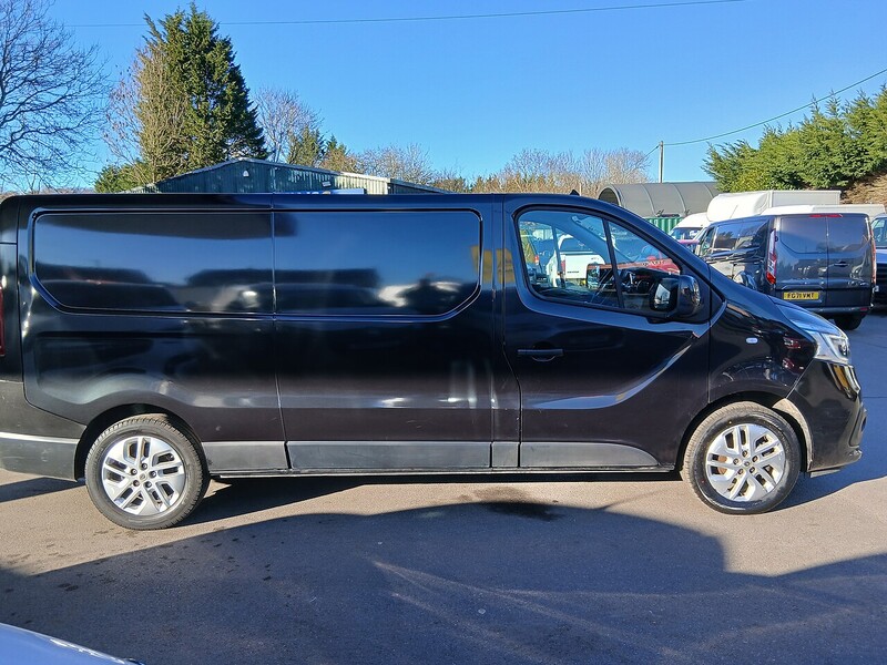 Renault 2.0 dCi ENERGY 30 Sport Panel Van 5dr Diesel Manual LWB Standard Roof Euro 6 (s/s) (145 ps)
